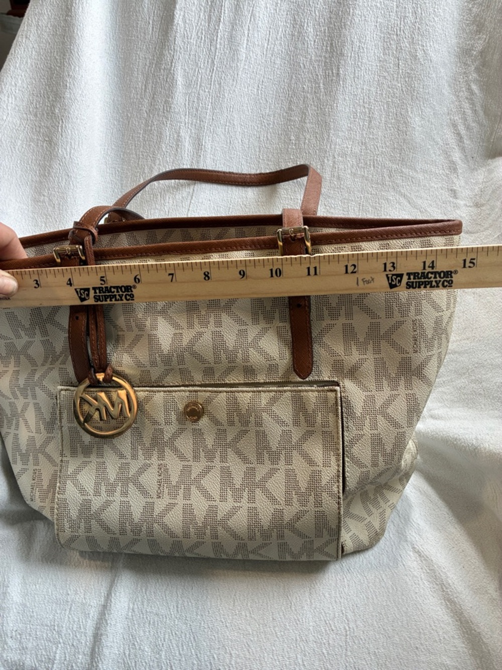 Michael Kors Signature Canvas Tote in Vanilla and Acorn Trim - Picture 9 of 9